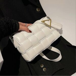 Woven Crossbody Handbag